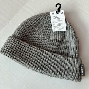 Lululemon Hat Close Fit Cotton -Ribbed Merino Wool-Blend Knit Beanie. Size- S/M